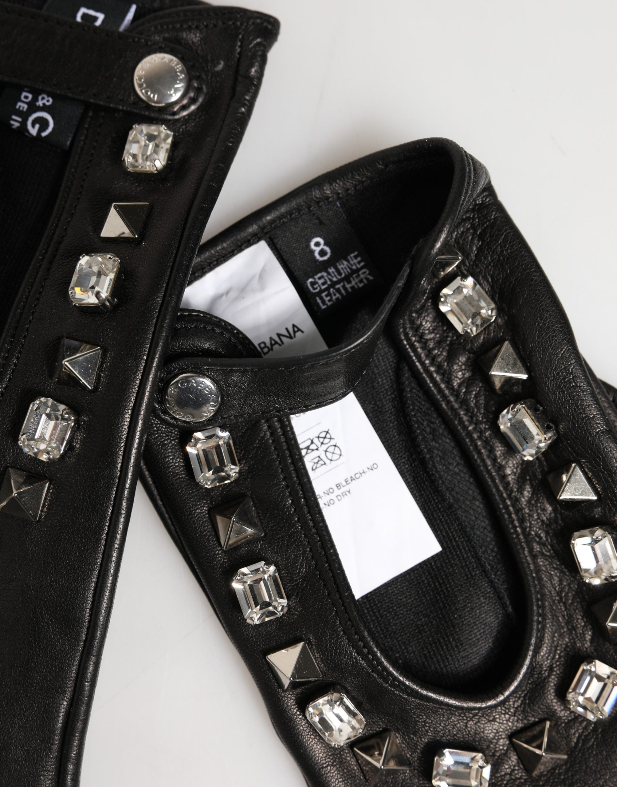 Women Black Embellished Wrist Length Mitten Gloves